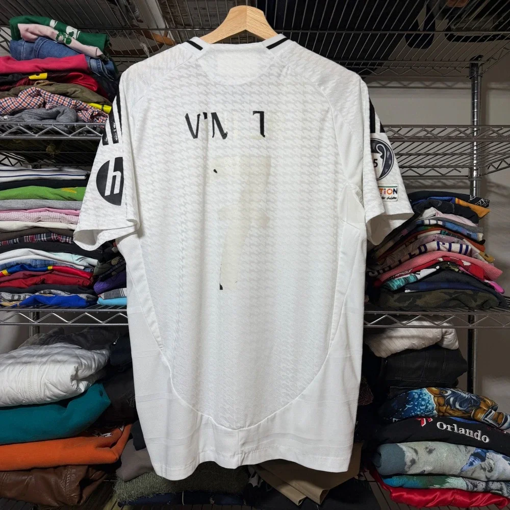 Adidas Jersey Mens XL White Real Madrid Vini Jr 7 Soccer HP Emirates Flaws